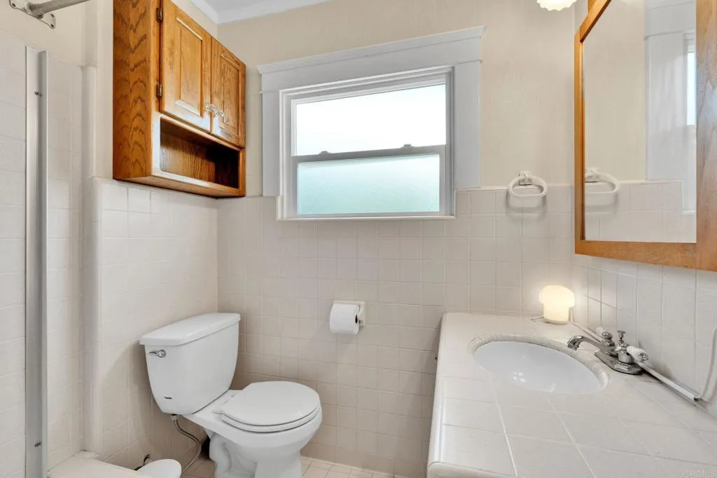 https://cdn.realtyfeed.com/cdn/127/306762974/1d20c7ab73f9e9f28588ad39cbcd8adc.webp