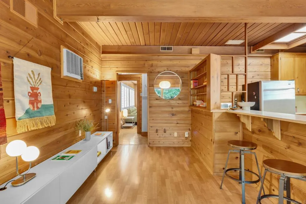 https://cdn.realtyfeed.com/cdn/127/306762974/b807d219c19b2d1aa5229d7261723def.webp