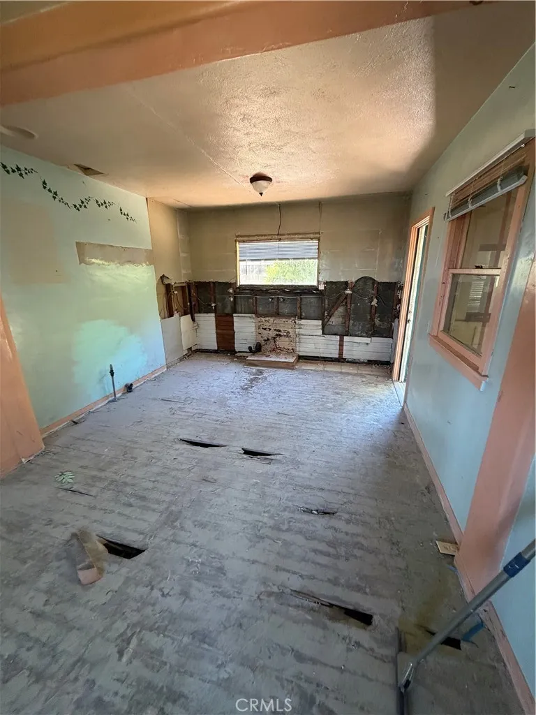 7157 Leota, Canoga Park, CA 91304 - Photo 4 of 12, Canoga Park, CA