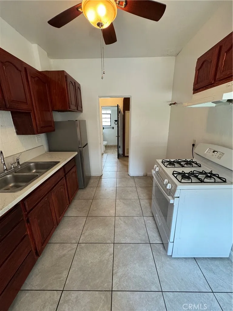 10716 Ralston, Pacoima, CA 91331 - Photo 3 of 12, Pacoima, CA