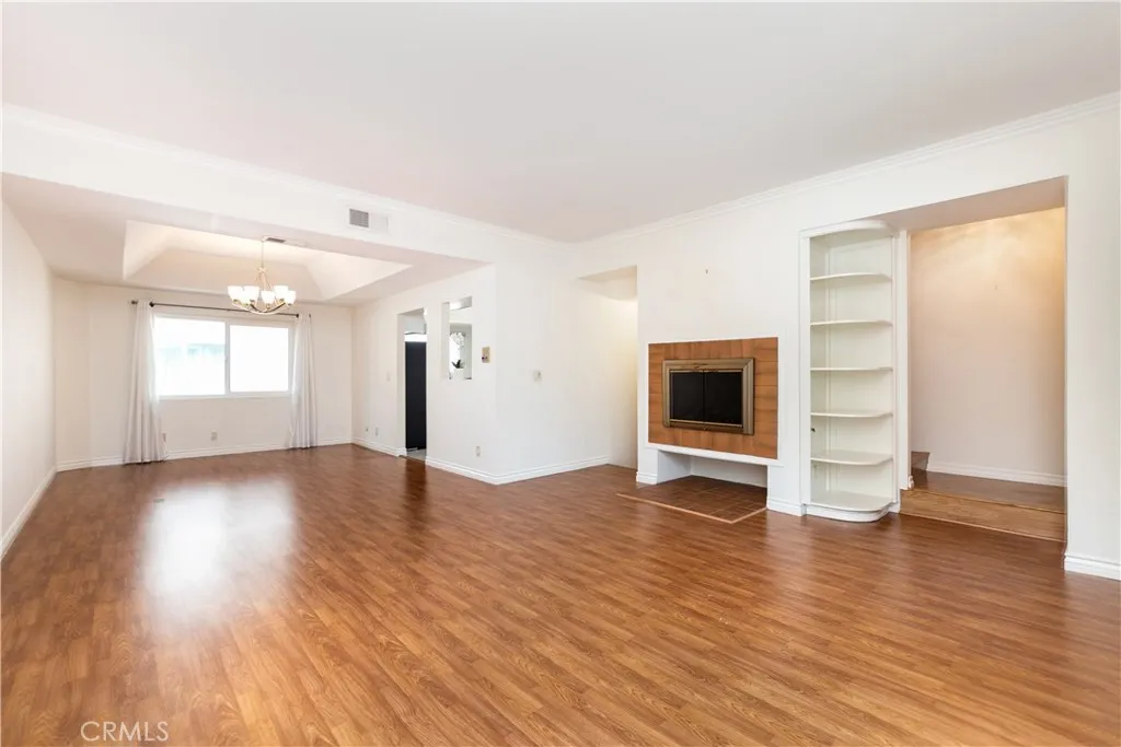 12416 Magnolia Boulevard Unit 9, Valley Village, CA 91607 - Photo 4 of 25, Valley Village, CA