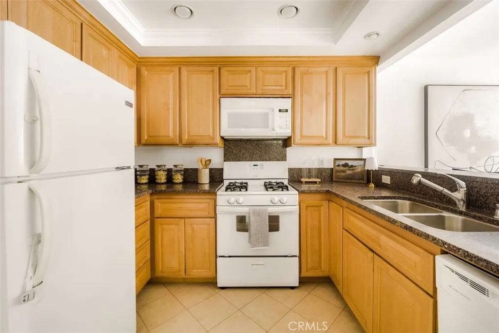 1426 Brett Place Unit 5, San Pedro, CA 90732 - Photo 3 of 32, San Pedro, CA