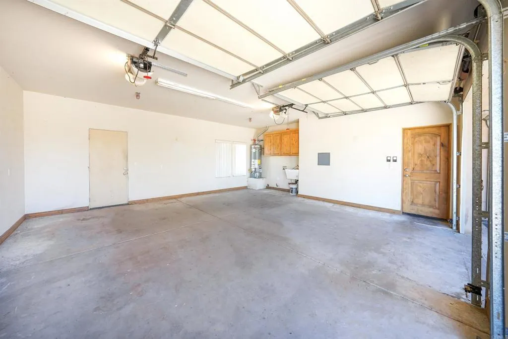 https://cdn.realtyfeed.com/cdn/127/306763056/13a207ff39ca33ee0b2d35a7d9765ce9.webp