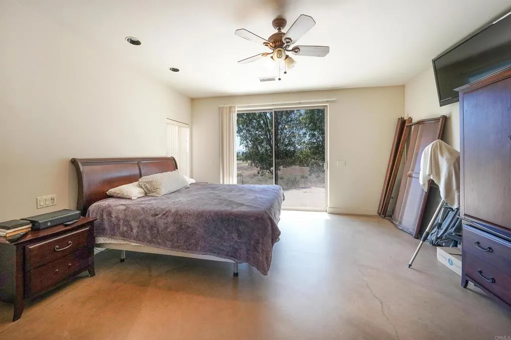 https://cdn.realtyfeed.com/cdn/127/306763056/4e54d8ef0f77699f89d542ad1fee896e.webp