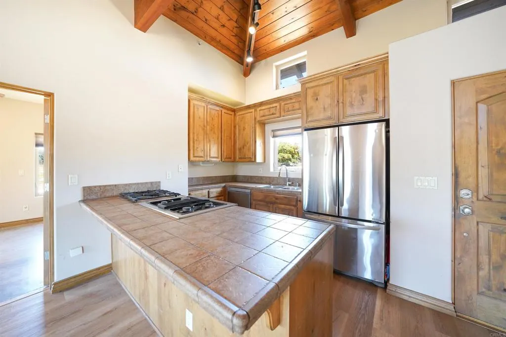https://cdn.realtyfeed.com/cdn/127/306763056/a3f100a4019886c5185d5ab3843e4bcf.webp