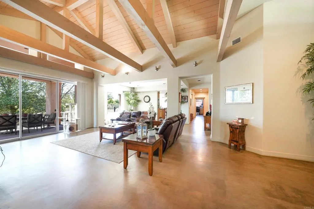 https://cdn.realtyfeed.com/cdn/127/306763056/ac048dfe5c8c7c224f2ac5fa619004b9.webp