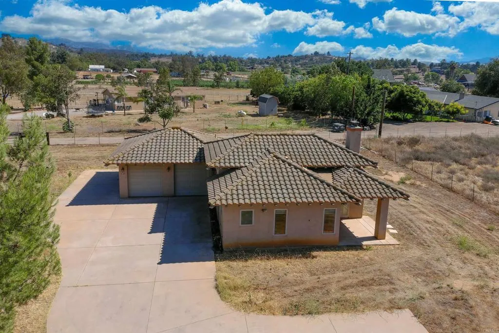 https://cdn.realtyfeed.com/cdn/127/306763056/c58b68a47e5d16ad7e6a86b0bfdaff6b.webp
