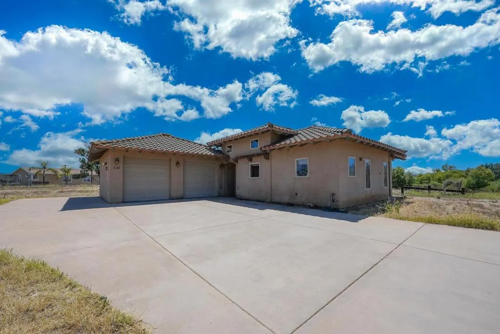https://cdn.realtyfeed.com/cdn/127/306763056/d3e98e81d90ac45f0e5c318cc635e012.webp