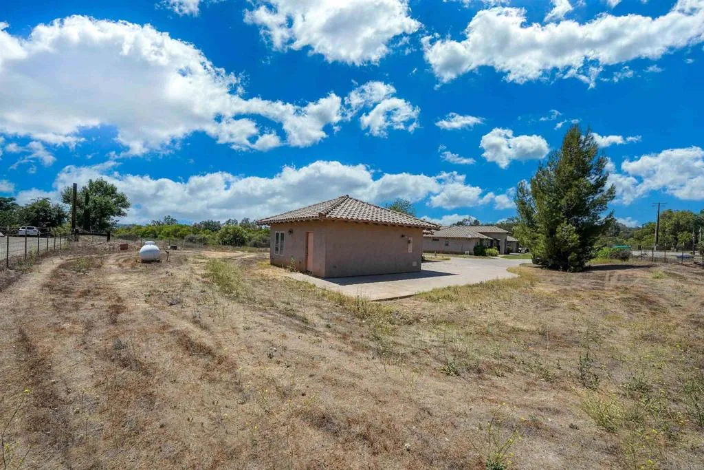 https://cdn.realtyfeed.com/cdn/127/306763056/dfbc1891dbc3eb22abca34f8ee130207.webp