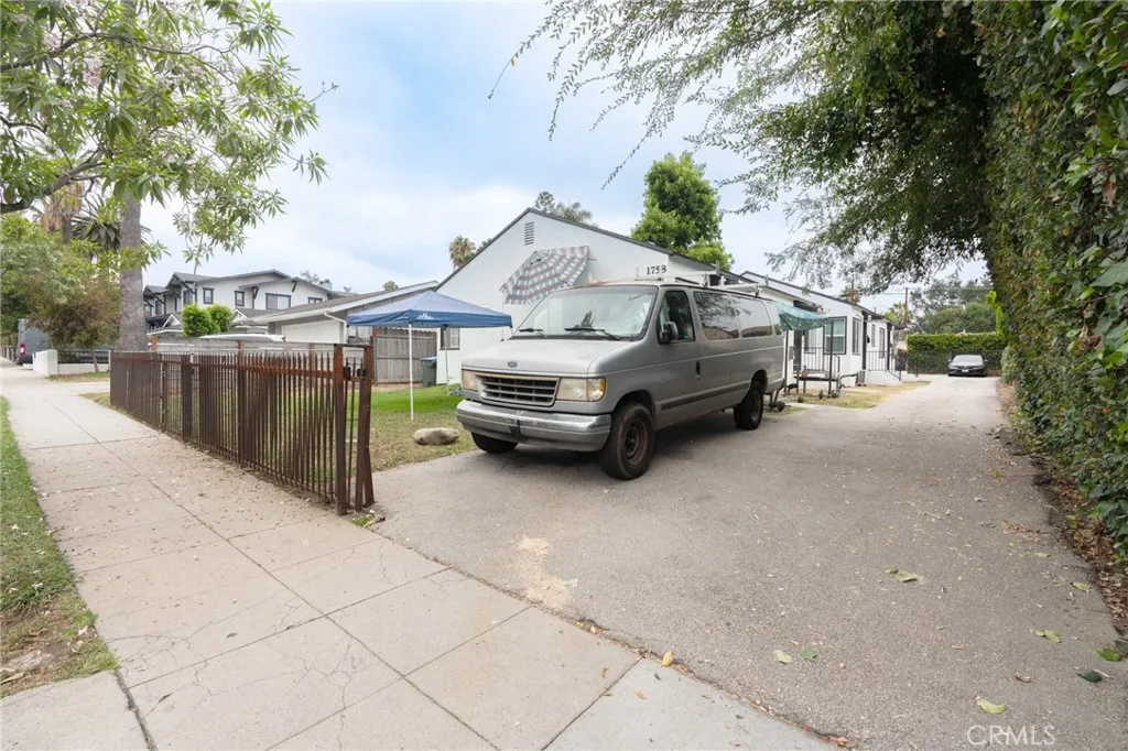 1758 Lincoln Avenue, Pasadena, CA 91103 - Photo 2 of 9, Pasadena, CA