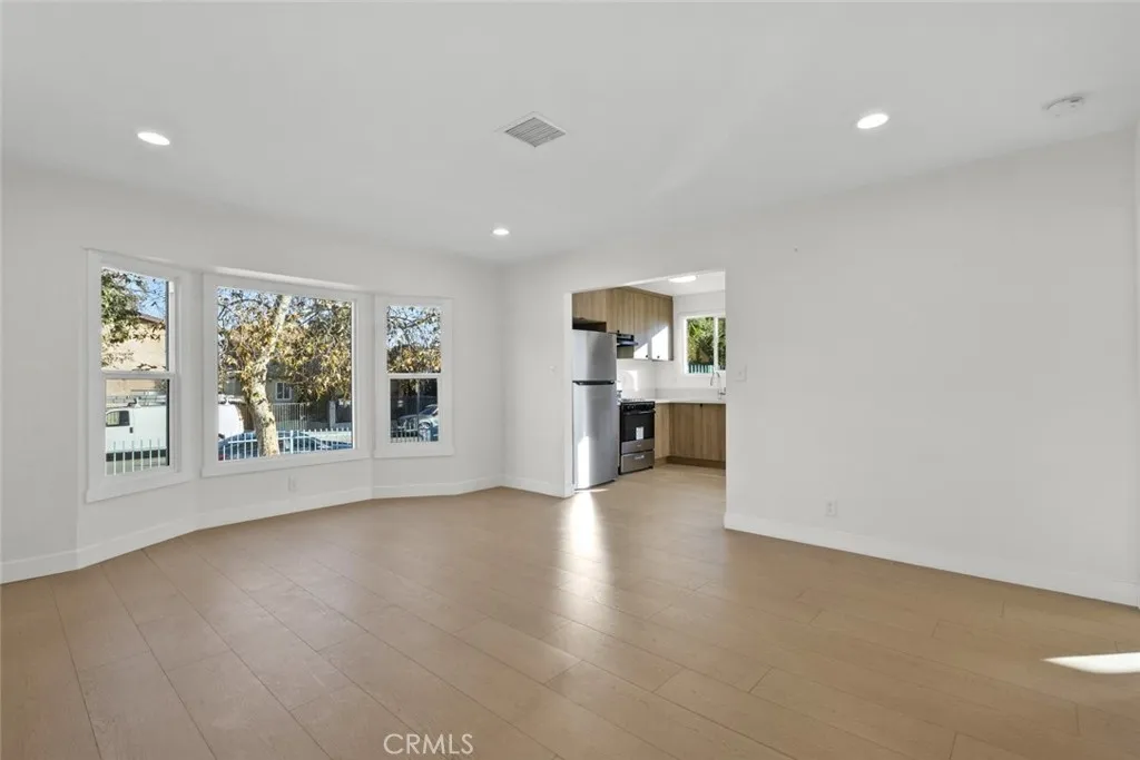 6661 Beck Avenue, North Hollywood, CA 91606 - Photo 4 of 18, North Hollywood, CA