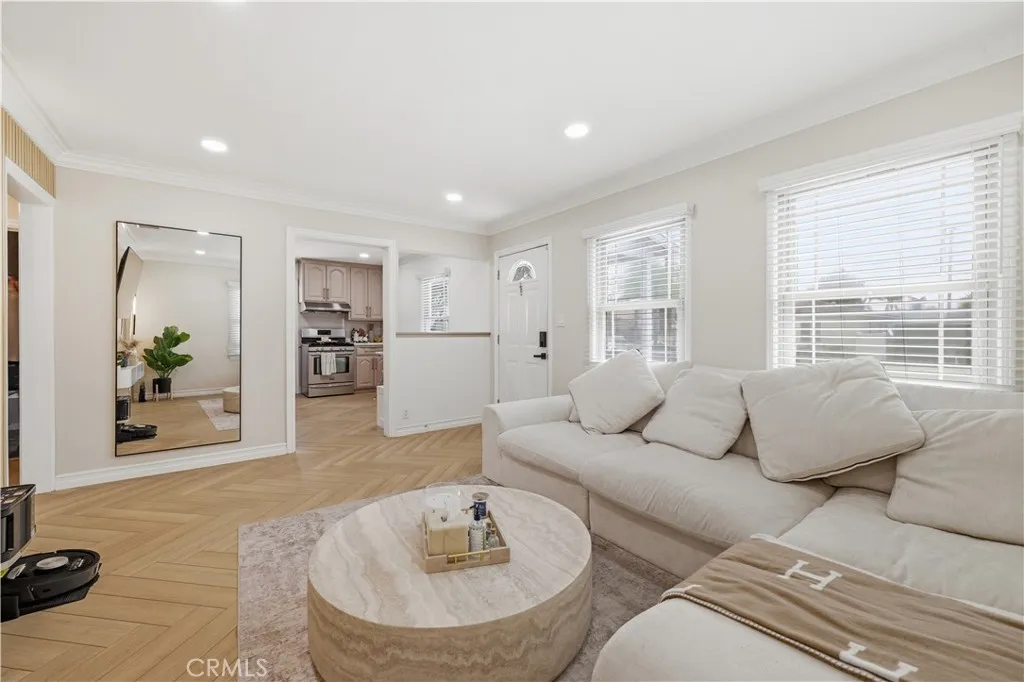 4809 Falcon Avenue, Long Beach, CA 90807 - Photo 5 of 25, Long Beach, CA