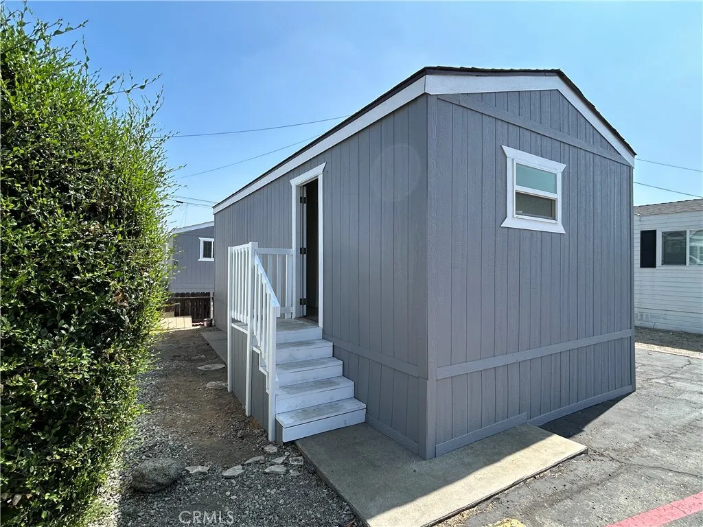 300 E Arbor Street Unit 2, Long Beach, CA 90805 - Main photo, Long Beach, CA