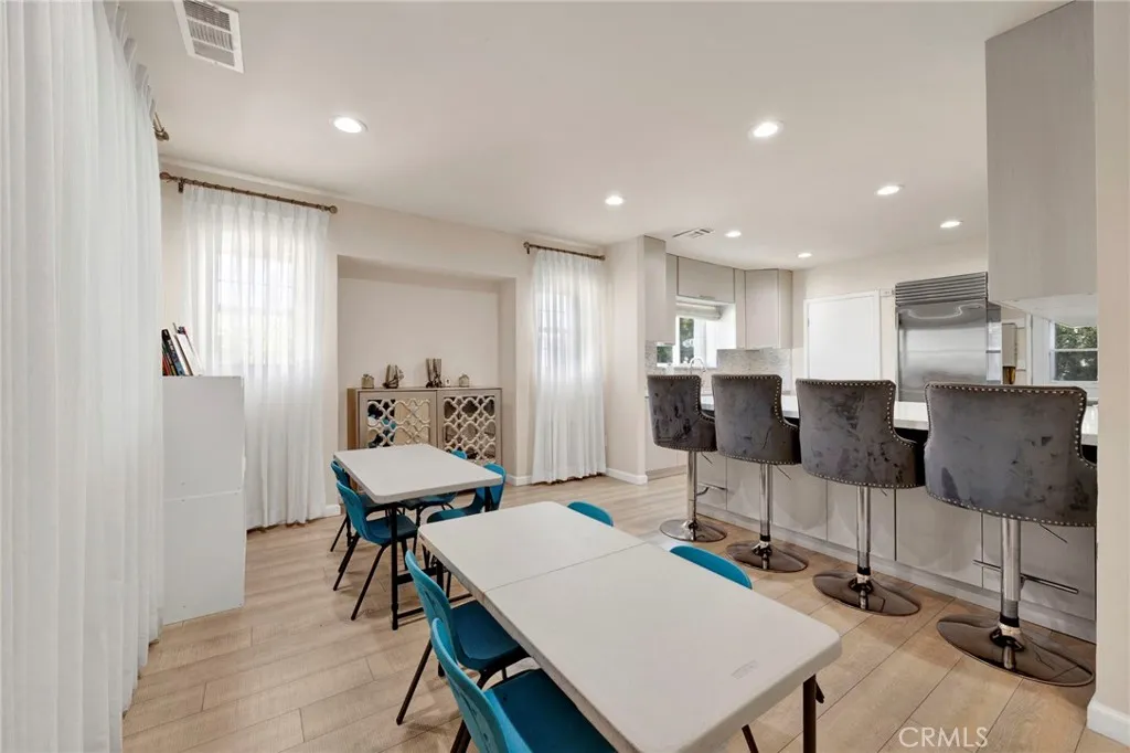 249 Zerr Court, Glendale, CA 91206 - Photo 3 of 28, Glendale, CA