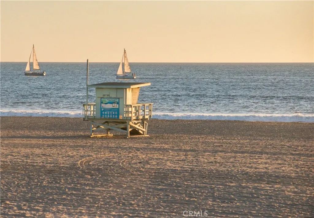 3407 Ocean Front Unit B, Los Angeles, CA 90292 - Photo 5 of 16, Los Angeles, CA