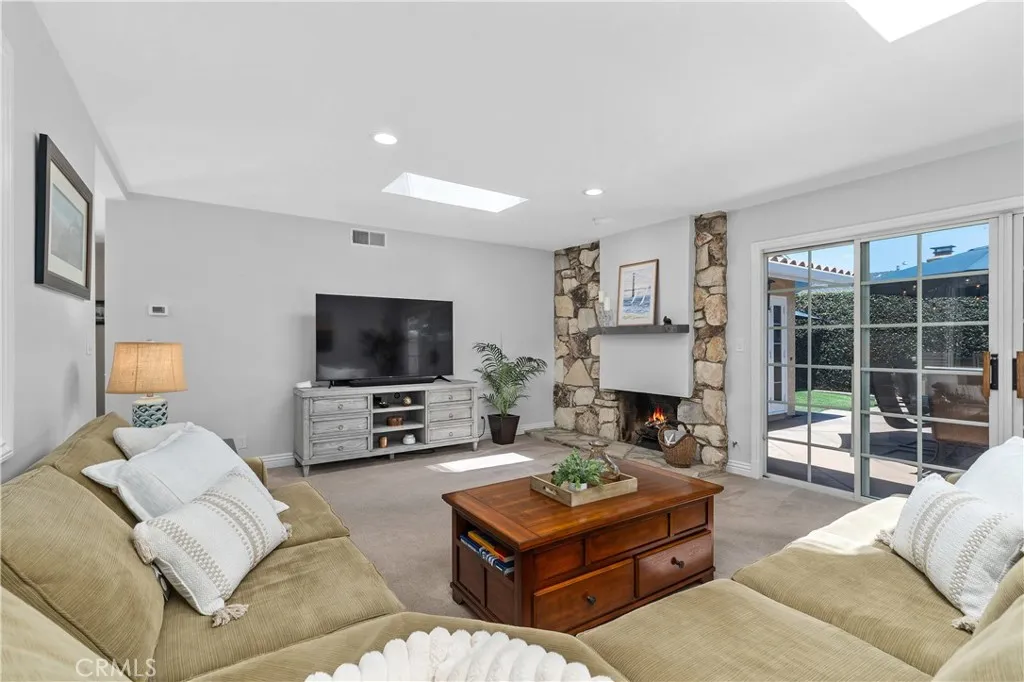 4589 Hazelnut Avenue, Seal Beach, CA 90740 - Photo 4 of 52, Seal Beach, CA