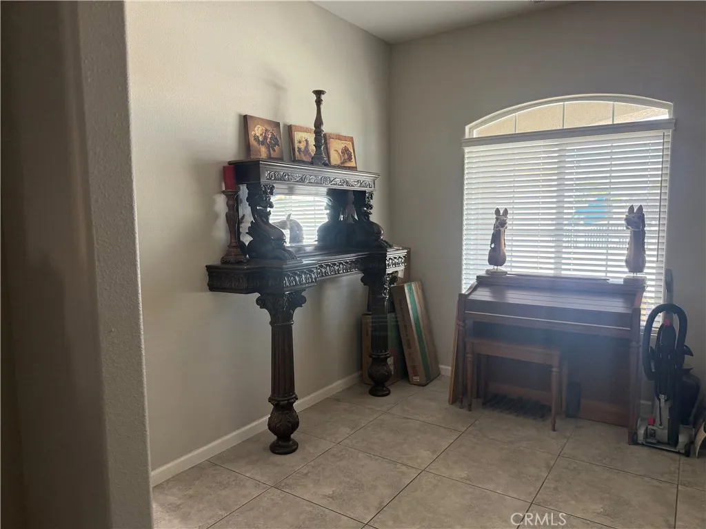 9040 10th Avenue, Hesperia, CA 92345 - Photo 4 of 47, Hesperia, CA