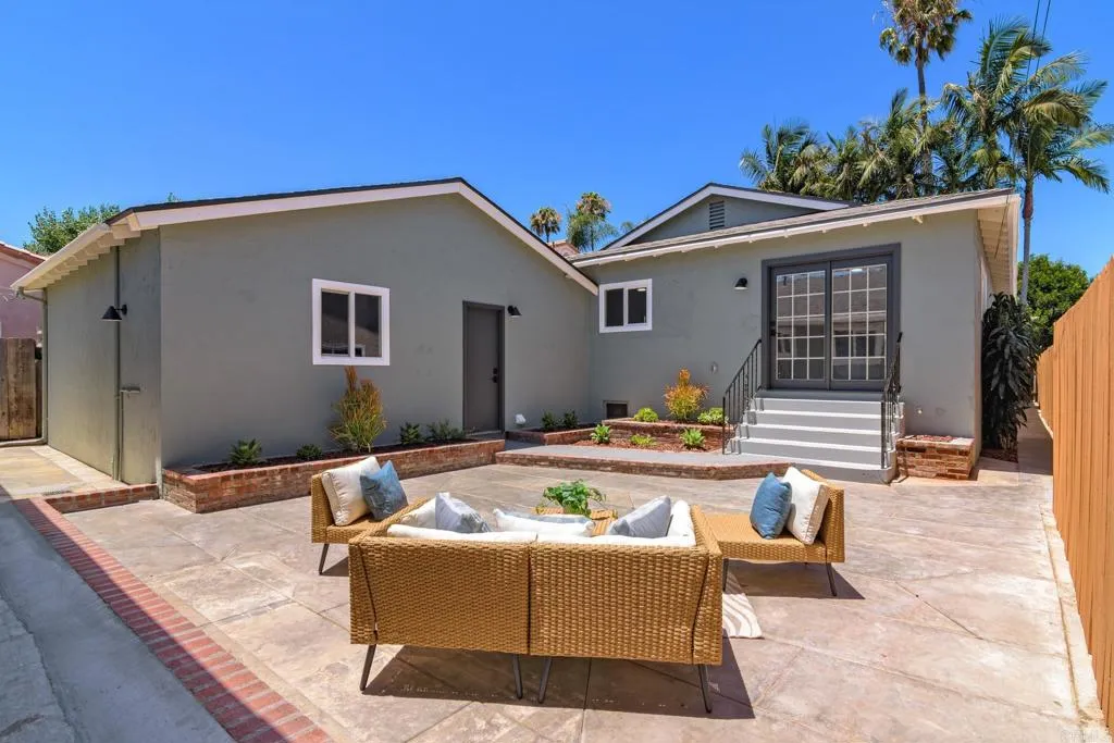 https://cdn.realtyfeed.com/cdn/127/306763178/55e9d7a080a7cf7cac6d367550ed3261.webp
