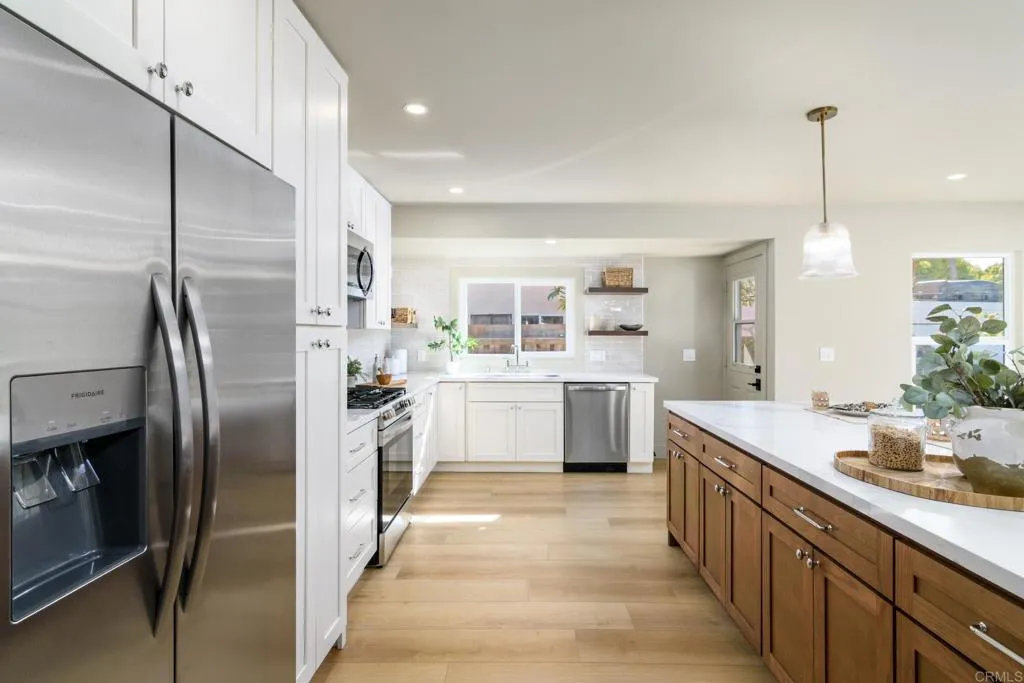 https://cdn.realtyfeed.com/cdn/127/306763178/906b0dc667f7453b12fe56738ebbdf1e.webp