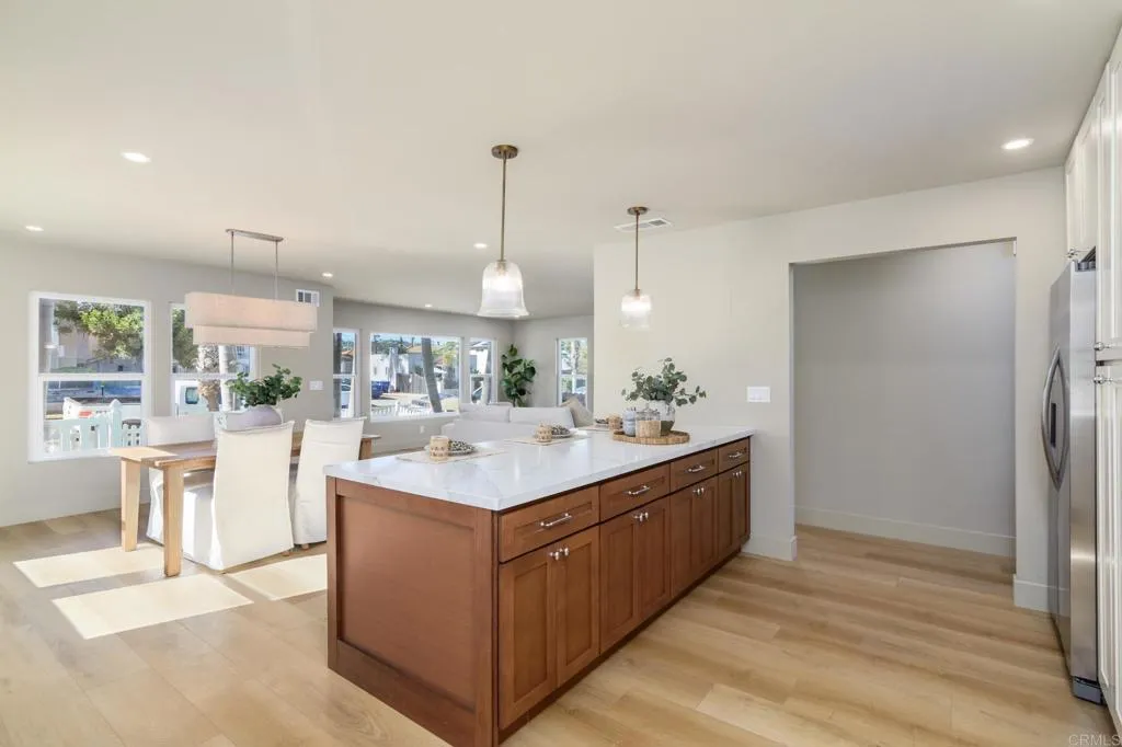https://cdn.realtyfeed.com/cdn/127/306763178/a1417903e7276ebe4945f8ec50457710.webp