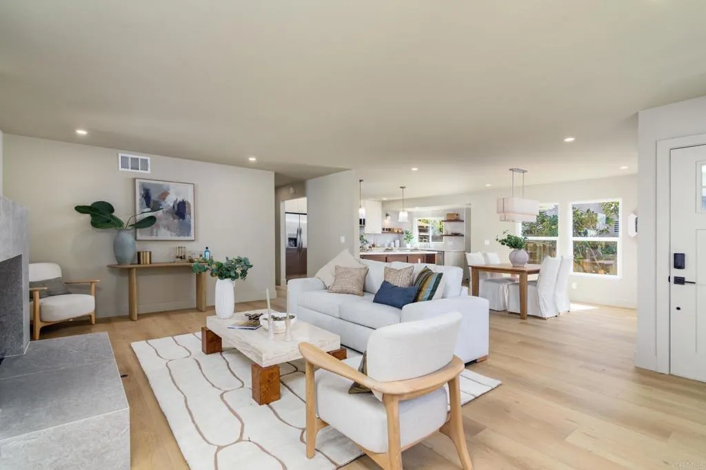 https://cdn.realtyfeed.com/cdn/127/306763178/d928d17156ba586cca3e44da112d56a2.webp