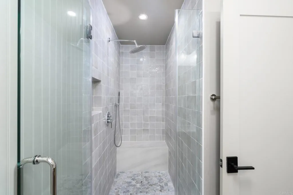 https://cdn.realtyfeed.com/cdn/127/306763178/f609dc3b8ddb532d9d58e86b8e20a1b7.webp
