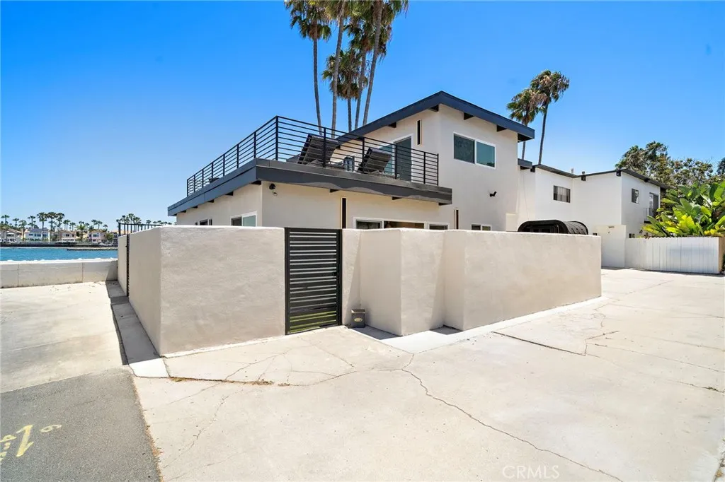 339 La Verne, Long Beach, CA 90803 - Photo 5 of 48, Long Beach, CA