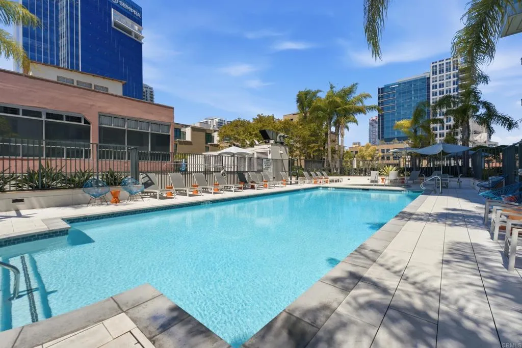 https://cdn.realtyfeed.com/cdn/127/306763183/b17bb3f1921efbeb7d015adce2f1fe7b.webp