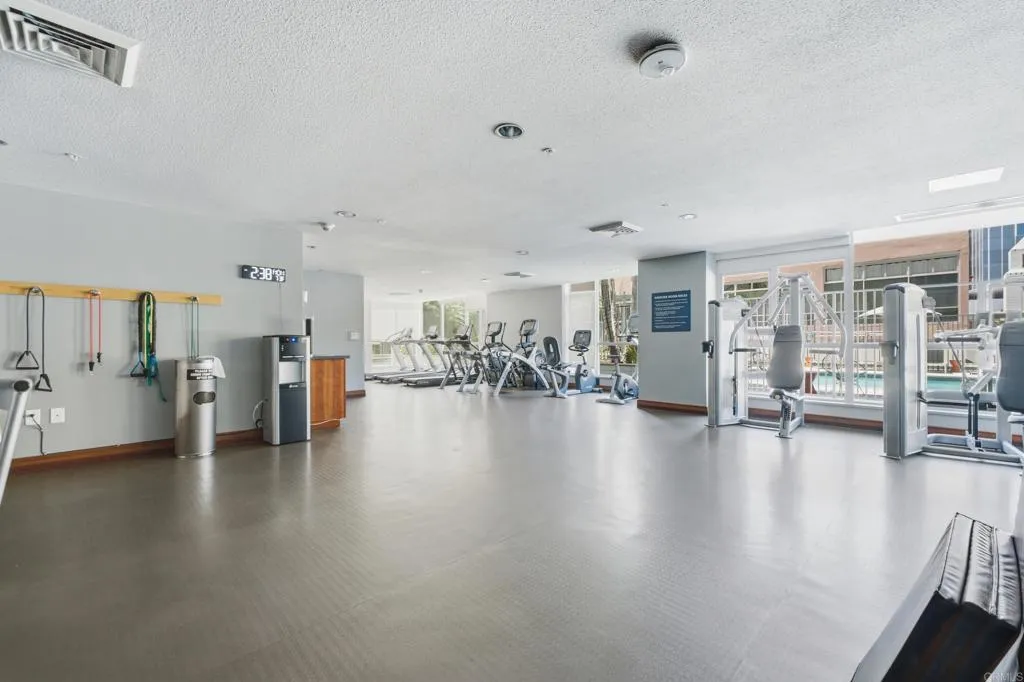 https://cdn.realtyfeed.com/cdn/127/306763183/b792829671794f7d81bb6919119987ef.webp