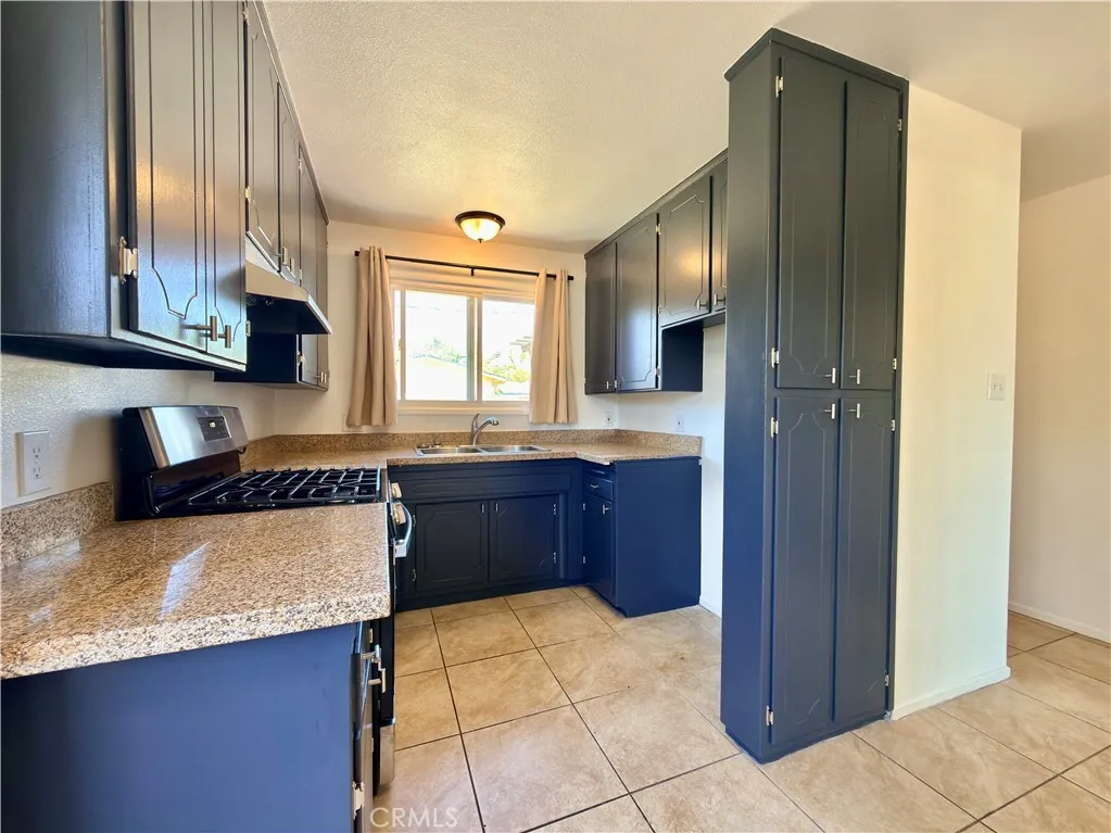 44137 Fern, Lancaster, CA 93534 - Main photo, Lancaster, CA