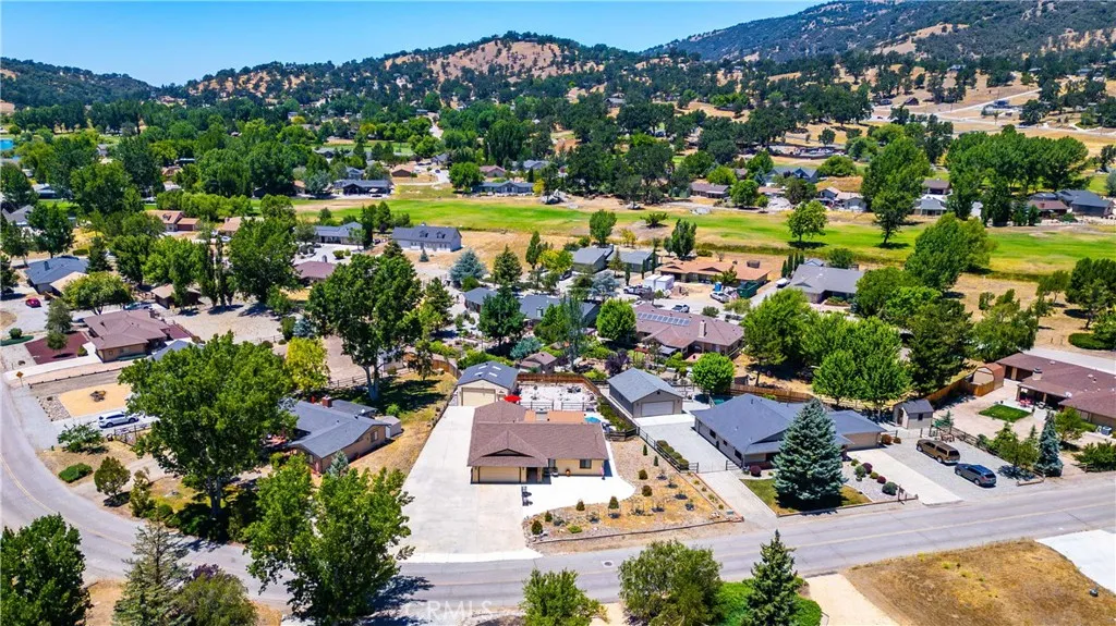 29381 Fawn Way, Tehachapi, CA 93561 - Photo 4 of 27, Tehachapi, CA