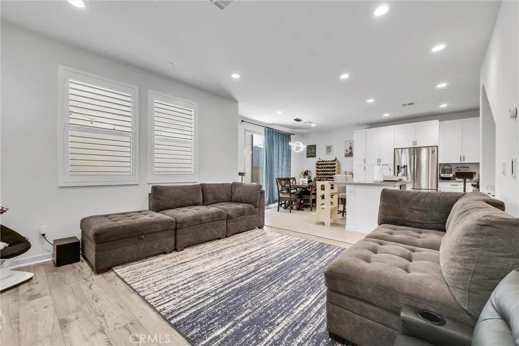 15974 Parkhouse Drive Unit 3, Fontana, CA 92336 - Photo 4 of 41, Fontana, CA