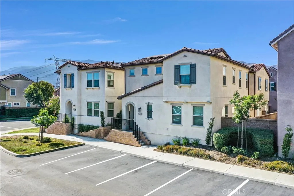 15974 Parkhouse Drive Unit 3, Fontana, CA 92336 - Photo 2 of 41, Fontana, CA