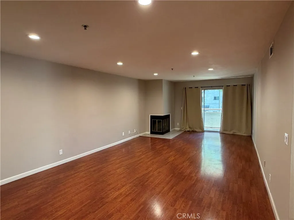 625 E Del Mar Boulevard Unit 208, Pasadena, CA 91101 - Photo 5 of 25, Pasadena, CA