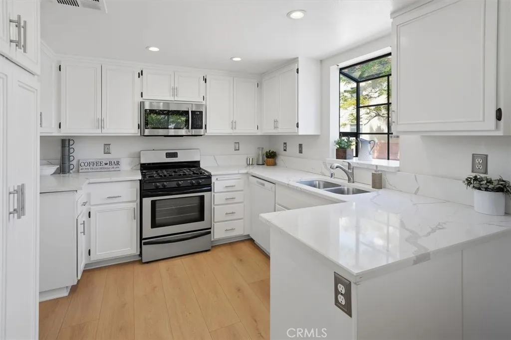 18102 Erik Court, Canyon Country, CA 91387 - Main photo, Canyon Country, CA
