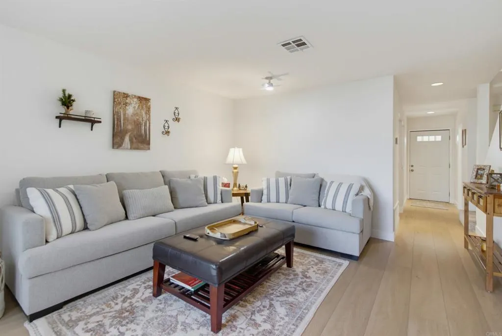 https://cdn.realtyfeed.com/cdn/127/306763251/46a5b2b37039fffe4ebb28b32160eb2c.webp