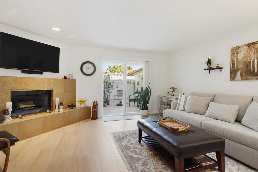 https://cdn.realtyfeed.com/cdn/127/306763251/5f8525fb267f07a5c4ba3f45455898a1.webp