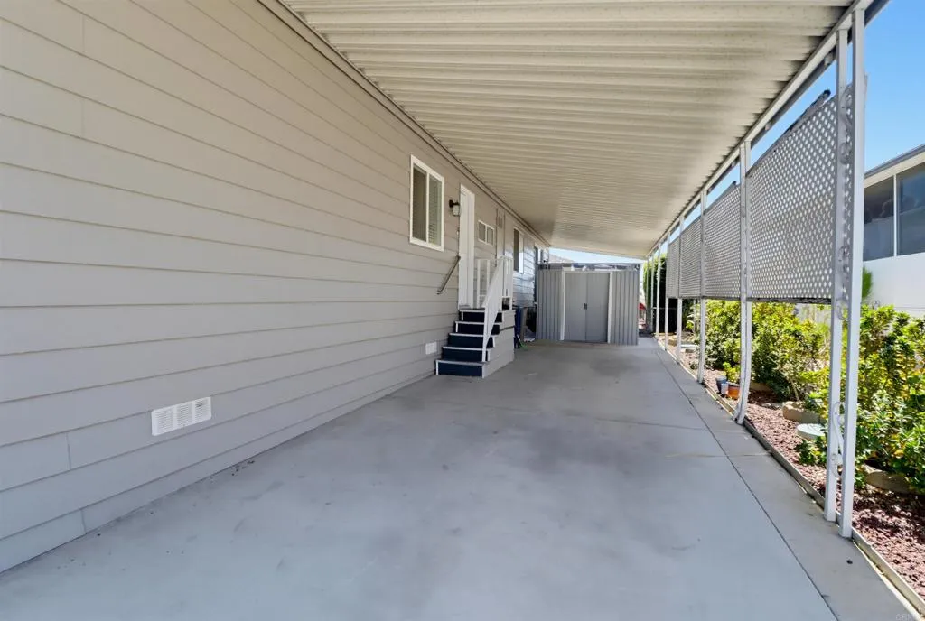 https://cdn.realtyfeed.com/cdn/127/306763261/0f44310defccfbf02f29183e4b62b8b6.webp