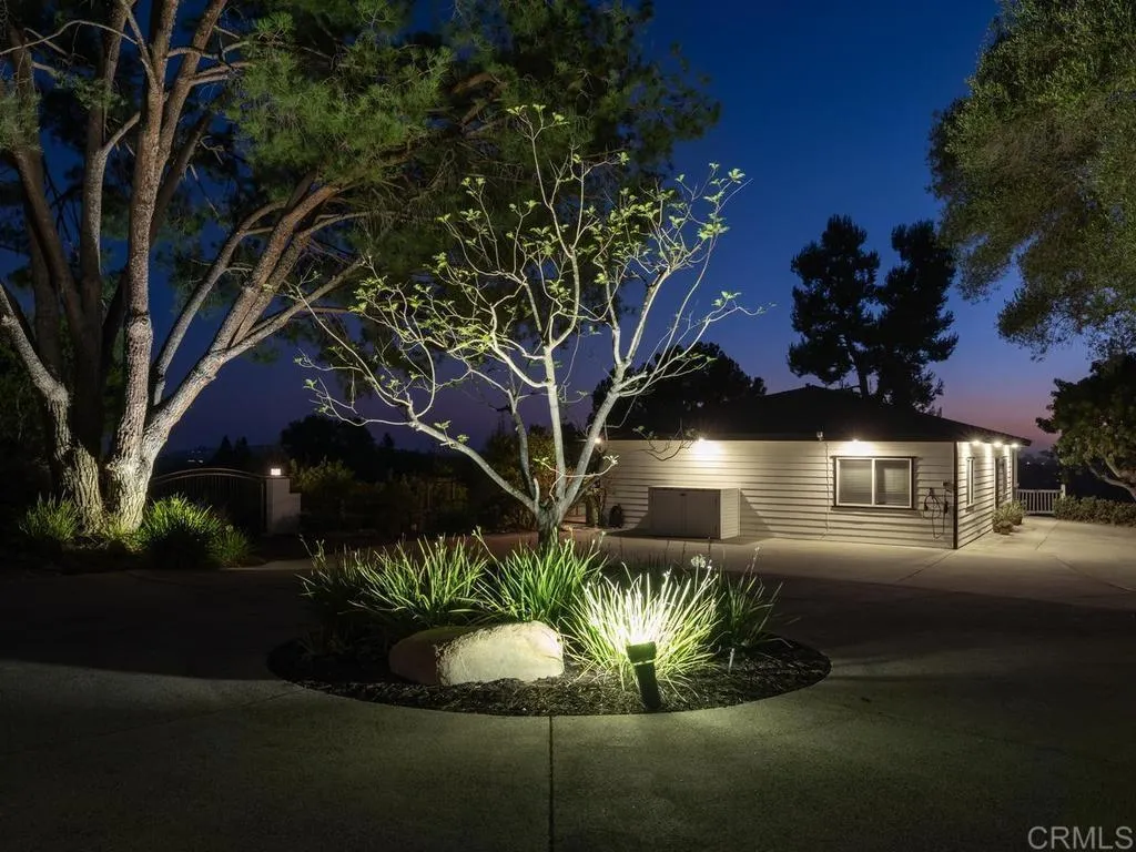 https://cdn.realtyfeed.com/cdn/127/306763265/4250b508cfa142dcff69d2956a24afd3.webp