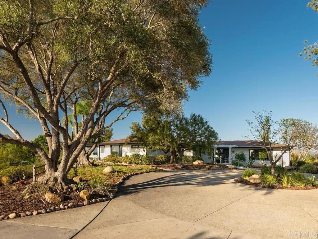 https://cdn.realtyfeed.com/cdn/127/306763265/44ff9942427ebb648a84740e8dc23988.webp