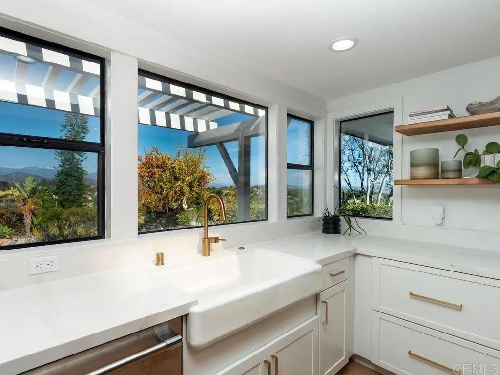 https://cdn.realtyfeed.com/cdn/127/306763265/47bbf82ef63c52b3f0c6fe54c5efd668.webp