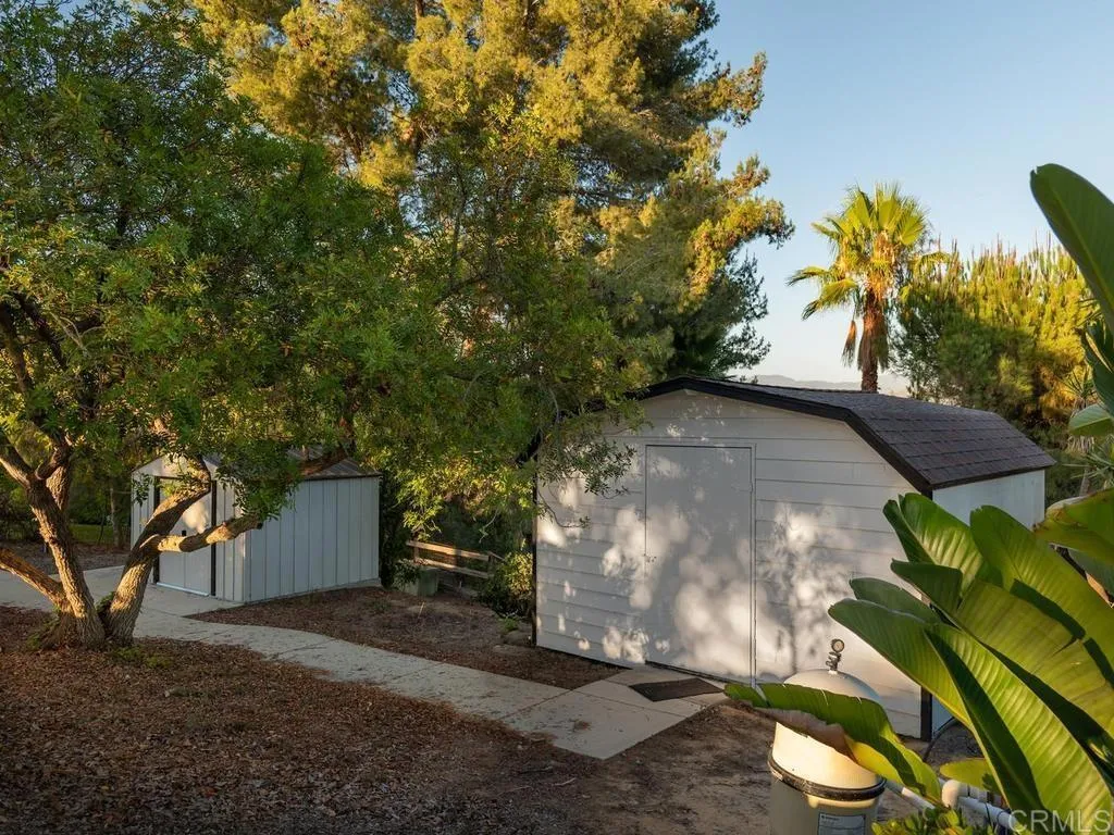 https://cdn.realtyfeed.com/cdn/127/306763265/c669f3218e2945237376b050f951ceef.webp