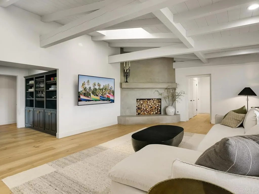 https://cdn.realtyfeed.com/cdn/127/306763265/e9fc78b726246de0a1723b2afb000018.webp