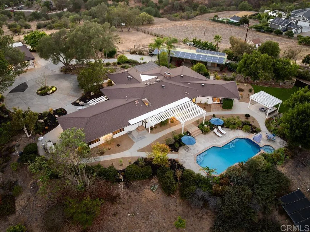 https://cdn.realtyfeed.com/cdn/127/306763265/f9daf6127d969a03c0e6e47894e048b9.webp