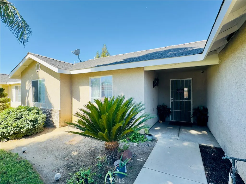 1009 S Elverta Street, Visalia, CA 93292 - Photo 3 of 59, Visalia, CA