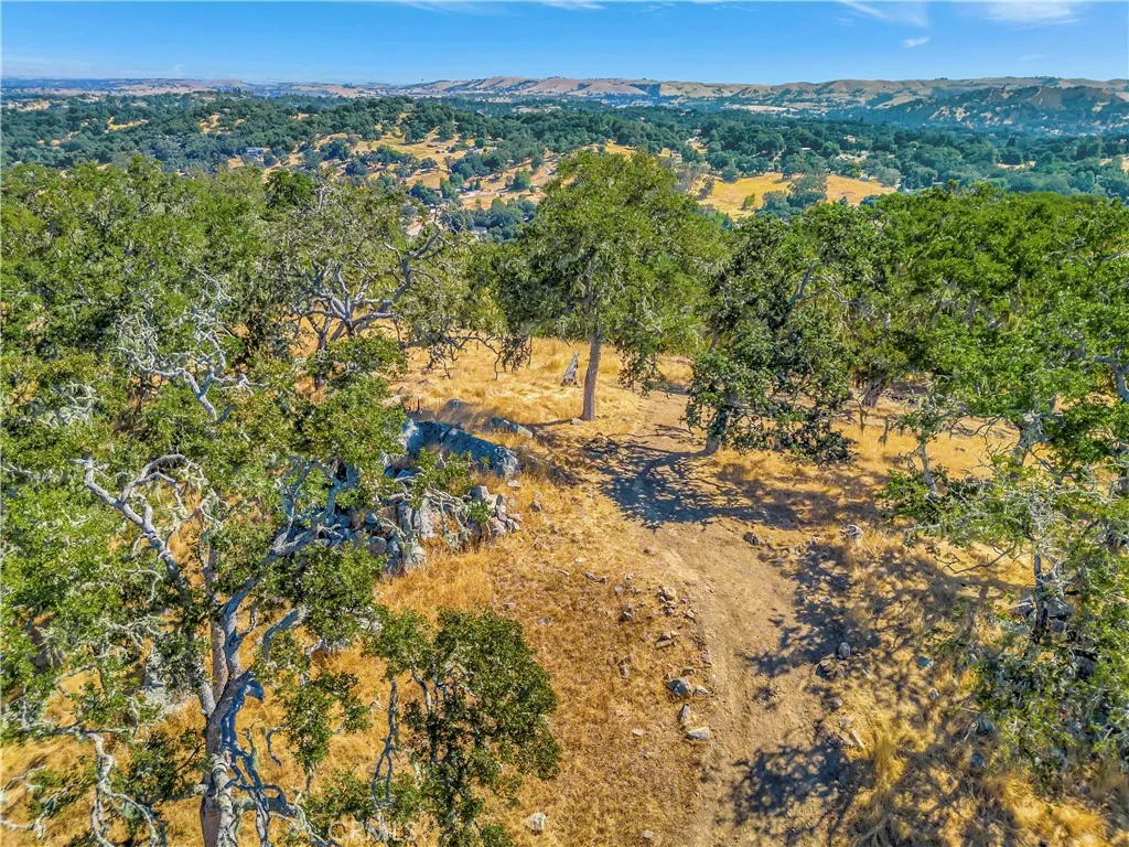 6452 Alta Pradera, Atascadero, CA 93422 - Photo 5 of 17, Atascadero, CA
