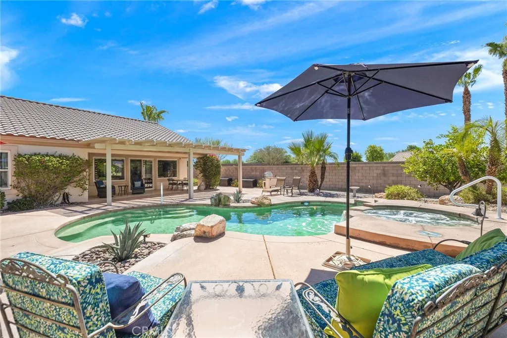 Palm Desert, CA 92211