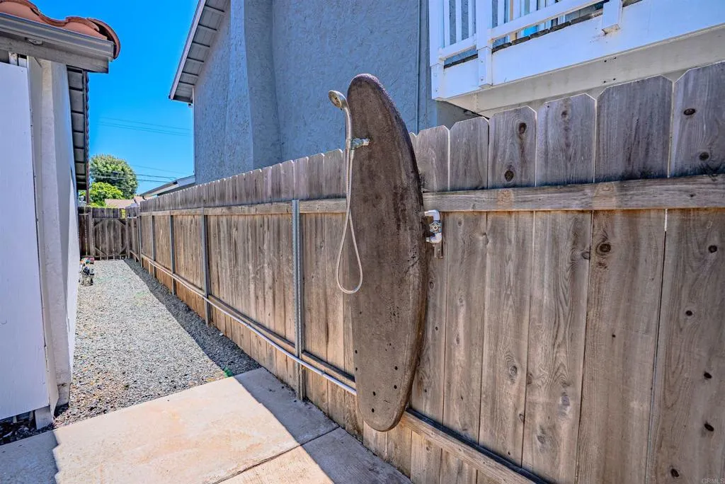 https://cdn.realtyfeed.com/cdn/127/306763274/674a46e62bdfba7111000ad89b24ffb1.webp