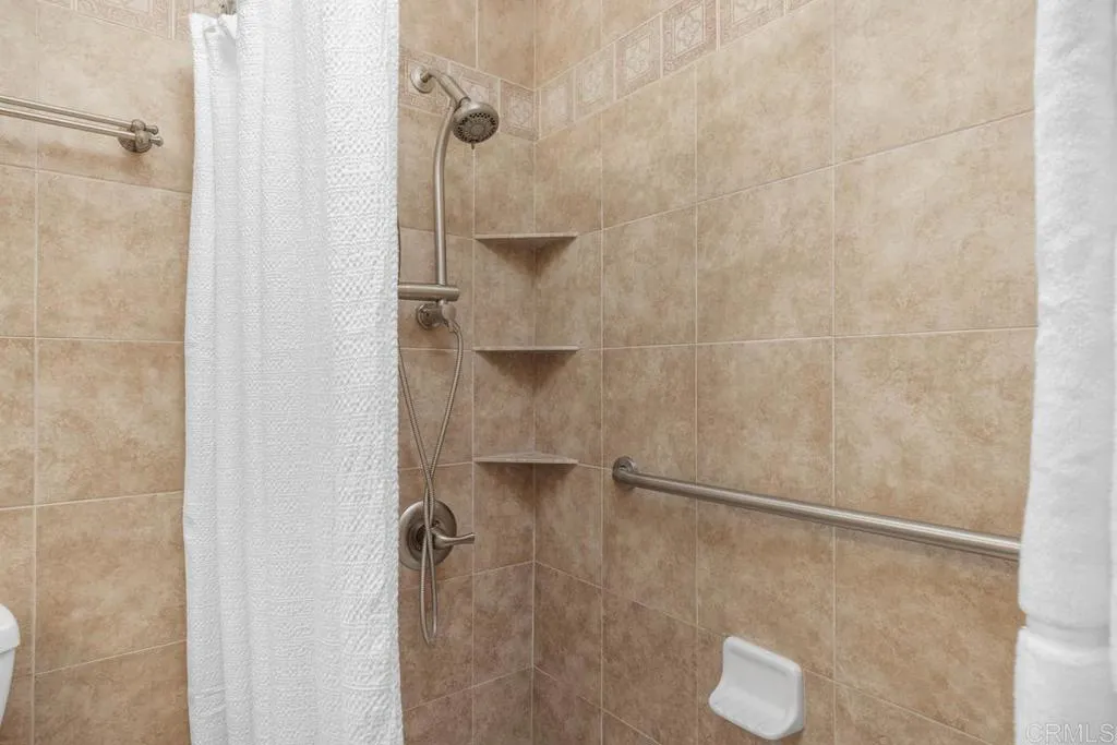 https://cdn.realtyfeed.com/cdn/127/306763280/248972ec88d823864f45d7461bf2ecdd.webp