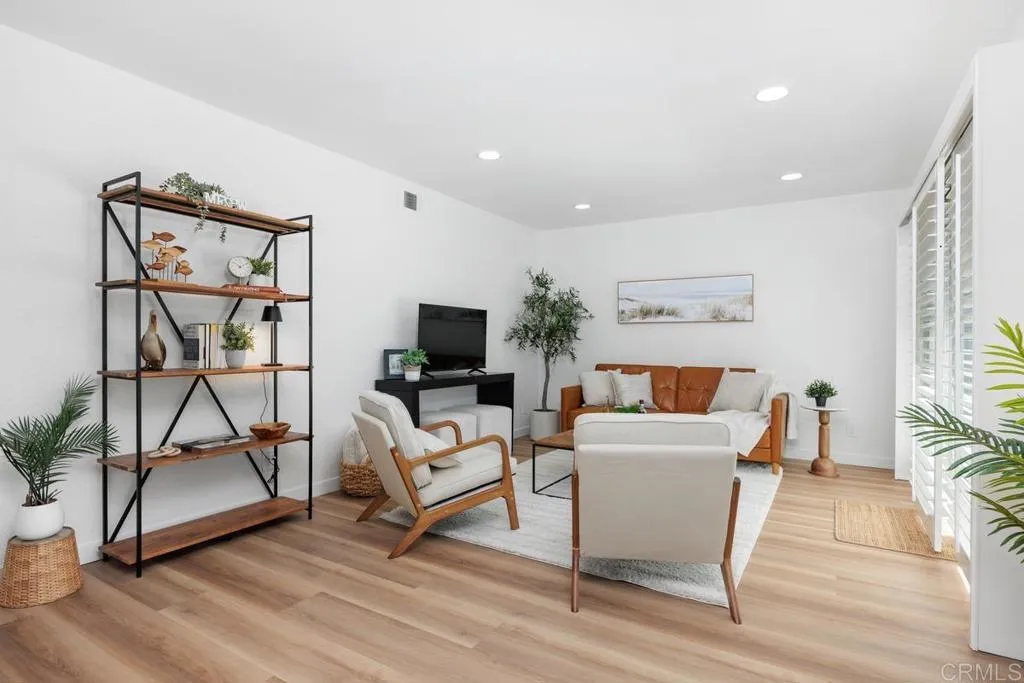 8397 Summerdale Road Unit A, San Diego, CA 92126 - Photo 5 of 27, San Diego, CA